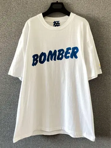 Dokkoi Beat Club BOMBER 티셔츠 화이트 XL