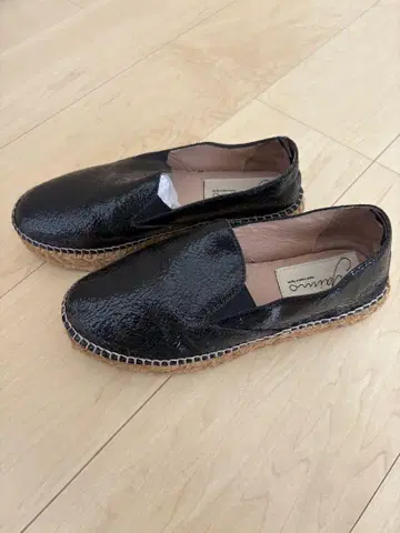 블랙 에나멜 가죽 슬립온 핸드메이드 스페인산 22.5~23cm