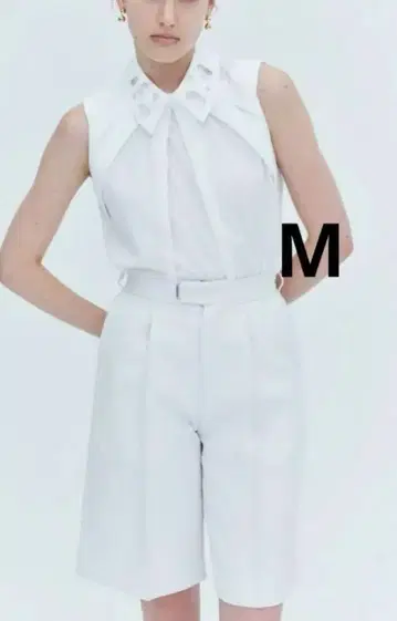 laubeblanc Front pin tuck Half pants