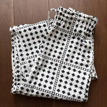 house on the hill parent pants tile