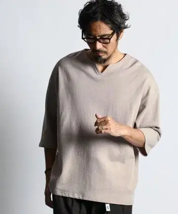 마 혼방 키넥 오버 사이즈 7부 소매 맨투맨
