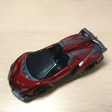 토미카 람보르기니 아벤타도르 베네노 로드스터 미니카