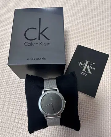 Calvin Klein 메쉬 밴딩 손목시계