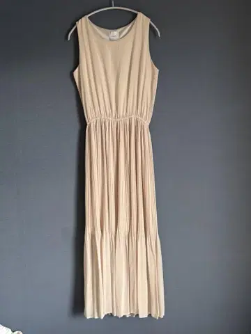 AMERI SHIRRING CHIFFON DRESS 베이지