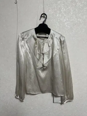 TRUSSARDI 실크 블라우스 아이보리 프릴 긴팔 블라우스