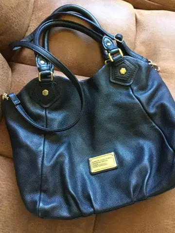 새상품급 Marc Jacobs 블랙 숄더백