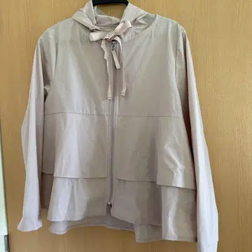 후드 부착 얇은 핑크 자켓