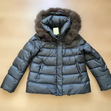 B:MING by BEAMS 퍼 달린 블랙 다운 자켓