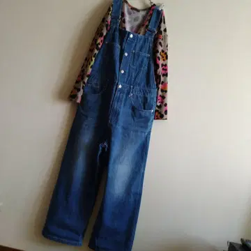 새상품급 RNA 데님 오버롤.. 넉넉하고 여유로운 오버 사이즈