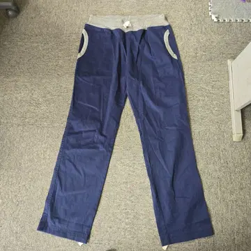 Champion 네이비 치노 팬츠 L 사이즈