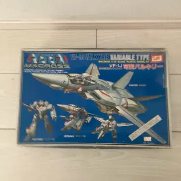 VF-1J VALKYRIE 1/72