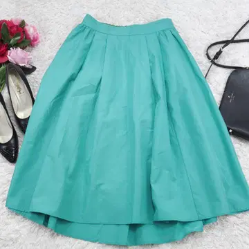 G9238*TOCCA 토카 무릎 기장 플레어 스커트 그린 4