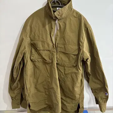 Champion 카키 나일론 자켓 M