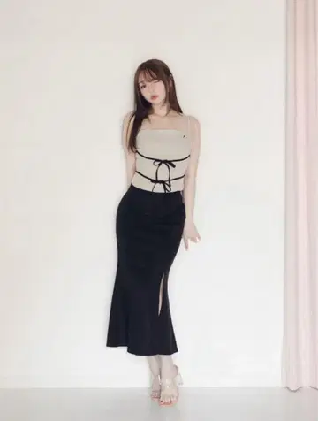 andmary 베이지/블랙 스커트 셋업 S 사이즈