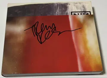 Nine Inch Nails 사인 포함 CD
