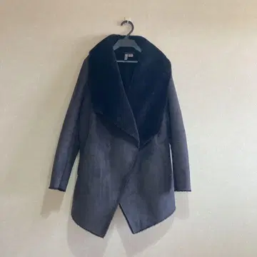H&M 다크 그레이 무스탕 코트 EUR 38