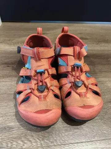 KEEN 키즈 샌들