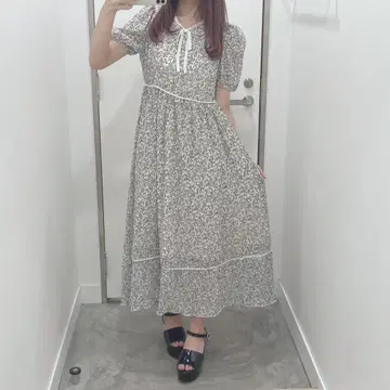 evelyn 플라워 롱 퍼프 소매 OP