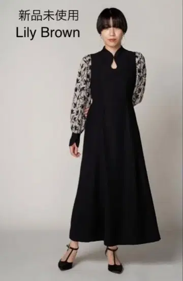 미사용 Lily Brown 리프 플로키 드레스