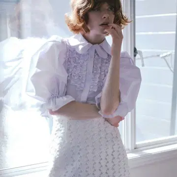 Bibiy CORA PUFF BLOUSE 화이트
