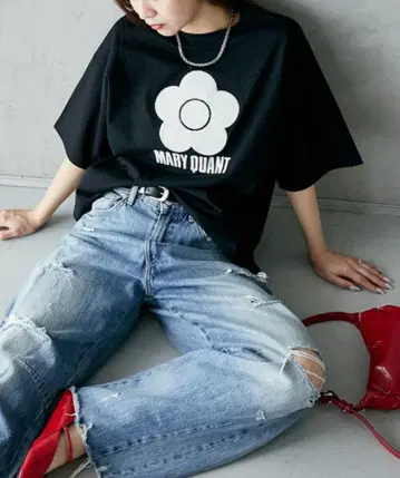 사가라 자수 T셔츠 [블랙] MARY QUANT x PUBLUX