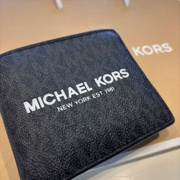 MICHEAL KORS 2단 접이식 지갑