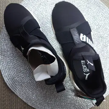 PUMA MEGA NRGY X V2 블랙 22.5CM