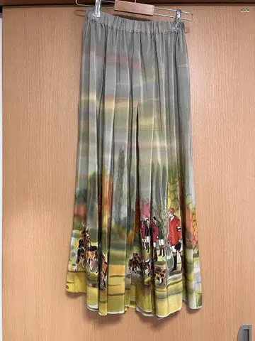 여성 중고 의류 스커트 말 프린트
