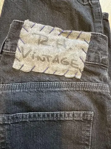 R.H. VINTAGE 블랙 스트레이트 데님 24
