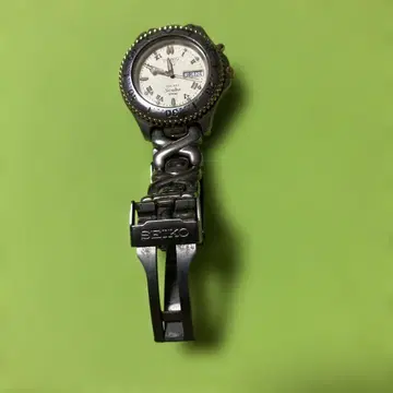 SEIKO Scuba 티타늄 200m 방수 시계