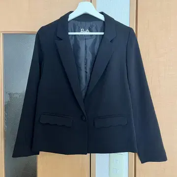 바비 블랙 테일러드 자켓