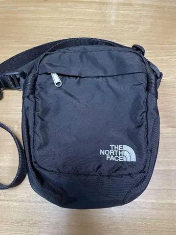 THE NORTH FACE 블랙 숄더백