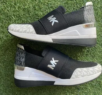 Michael Kors 슬립온 스니커즈 블랙/그레이