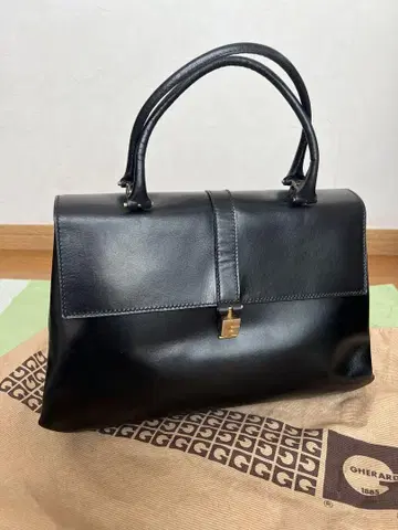 GHERARDINI 블랙 가죽 핸드백 이탈리아제