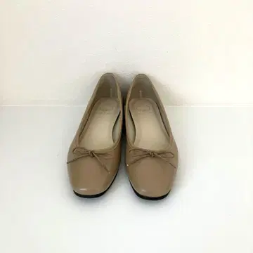 베이지 리본 포함 발레 슈즈 일본제