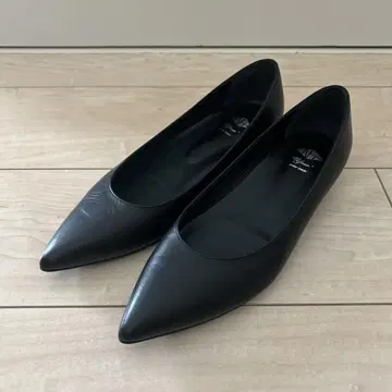 블랙 스틸레토 로우힐 펌프스 B 폭 24.5
