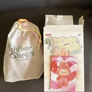 POPMART Big Into Energy LOVE 봉제 인형