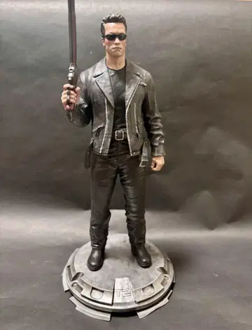 터미네이터 T-800 레진 피규어