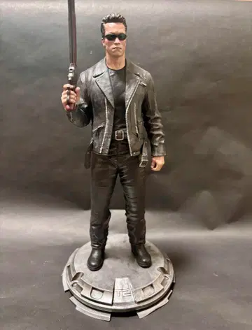 터미네이터 T-800 레진 피규어