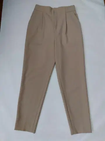베이지 테이퍼드 팬츠 허리밴딩