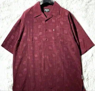 ROCAWEAR 광택 모노그램 반팔 셔츠