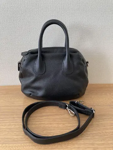 BEARDSLEY 의 인기 상품 블랙 가죽 숄더백