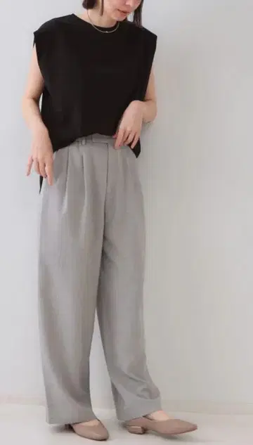 린넨 라이크 턱 와이드 팬츠 오파크 클립