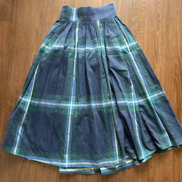 BEAMS BOY 체크 무늬 플레어 스커트