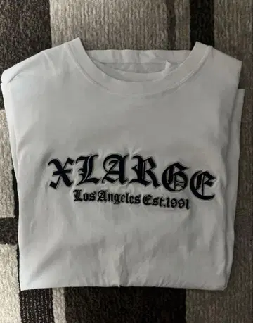 XLARGE 화이트 T셔츠