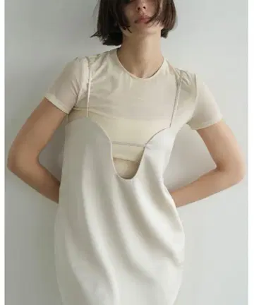 CLANE SHEER MESH HALF SLEEVE TOPS