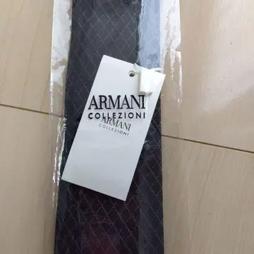 [ 미사용 새상품 ] ARMANI 블랙 다이아몬드 패턴 넥타이