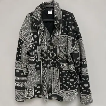 ZARA 페이즐리 무늬 자켓 S 사이즈