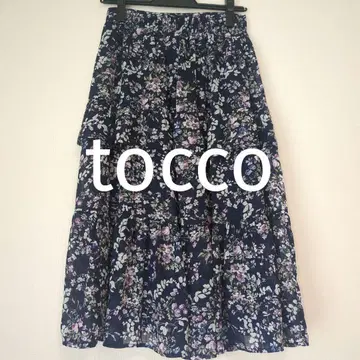 새상품급 tocco 청순한 미니 꽃무늬 티어드 프릴 스커트