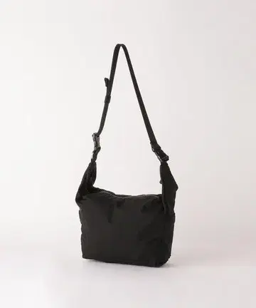 BEAUTY&YOUTH UNITED ARROWS 나일론 숄더백